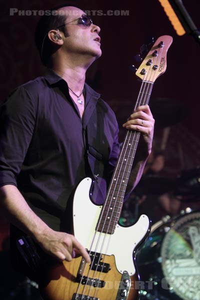 STONE TEMPLE PILOTS - 2010-06-22 - PARIS - Le Bataclan - 